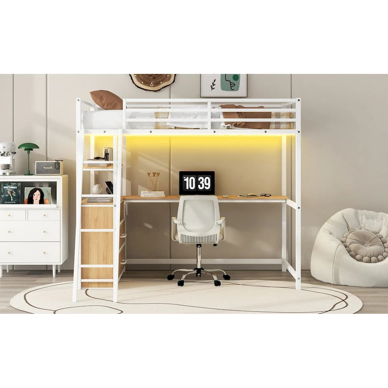 Letto a soppalco matrimoniale in metallo e legno con scrivania, mensole, luci LED e ricarica USB