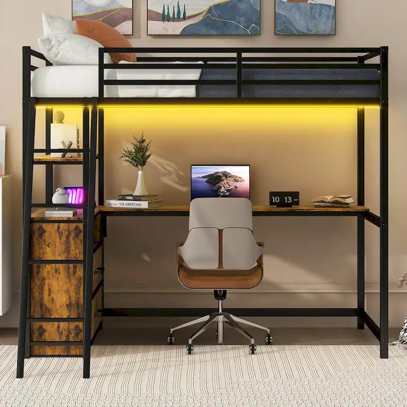 Letto a soppalco matrimoniale in metallo e legno con scrivania, mensole, luci LED e ricarica USB