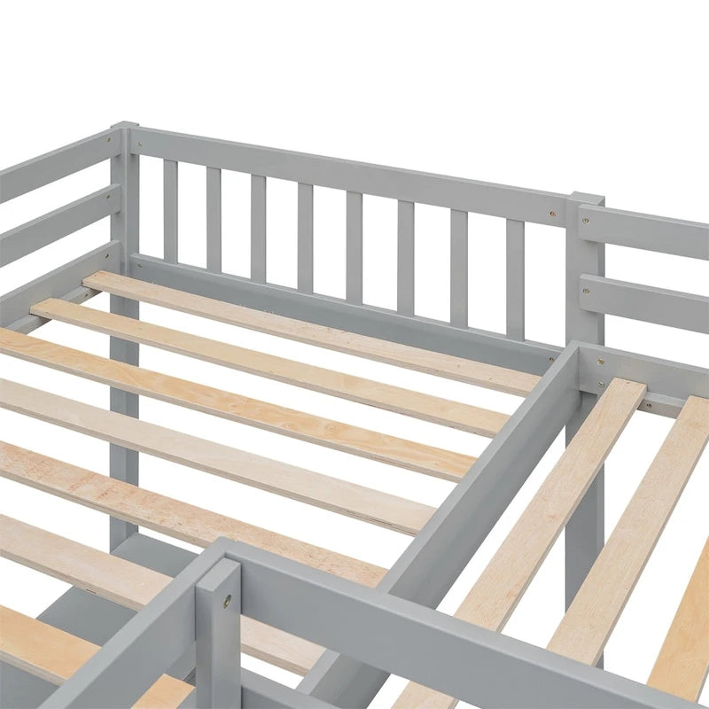 Letto a soppalco a L doppio con 2 scrivanie integrate e scaletta, legno massello, camera studio