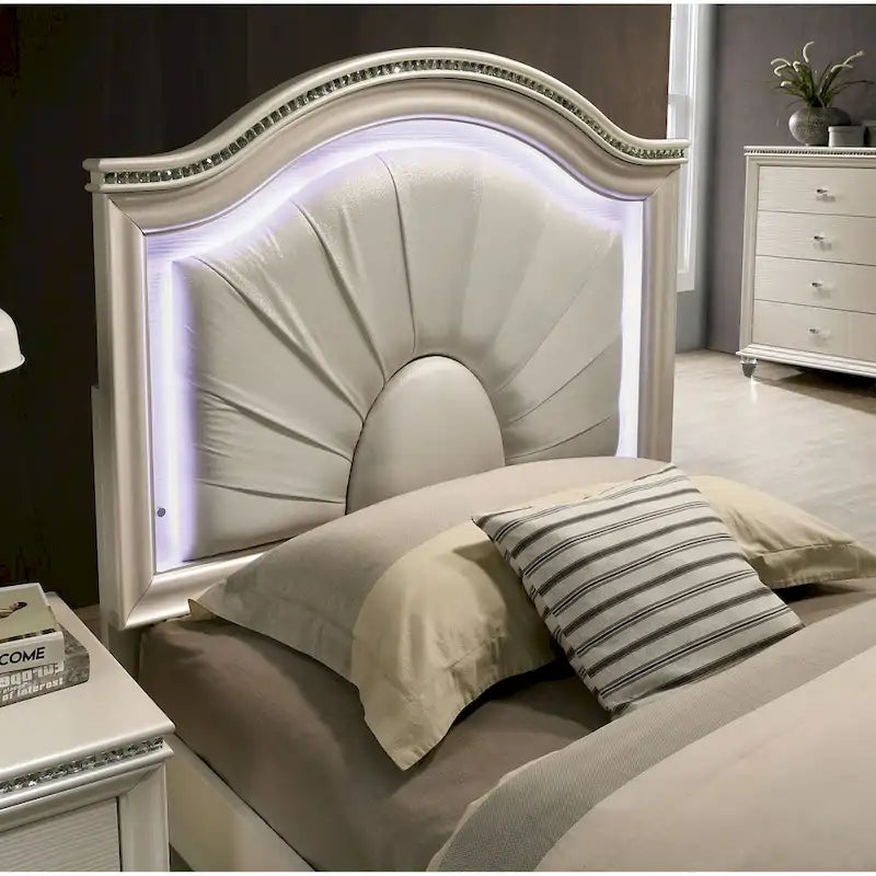 Letto a pannello Glam singolo/matrimoniale con letto estraibile e testiera a LED, similpelle, nessuna molla