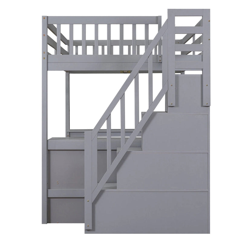 Letto a soppalco full size con scrivania a L integrata e ripiani a tre livelli, e scala portaoggetti annessa, Bianco