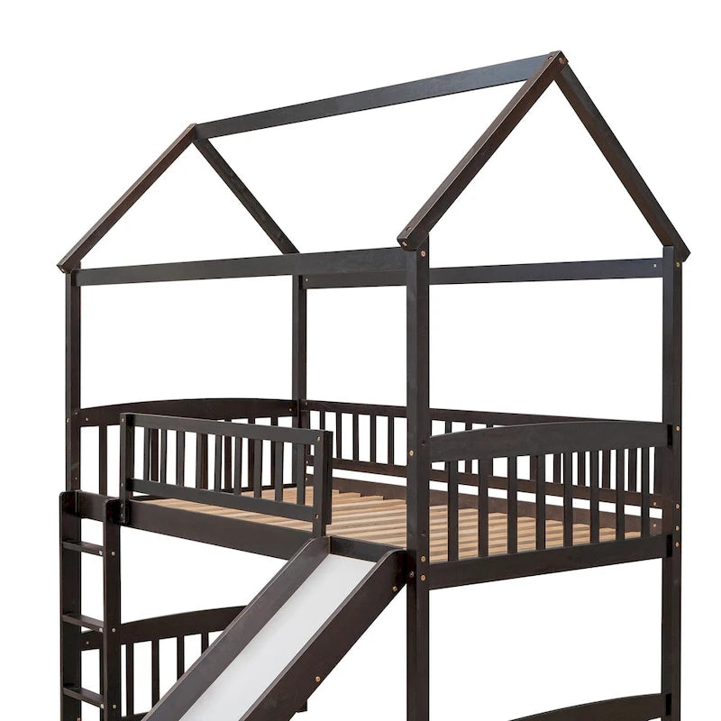 Letto a soppalco a castello con scivolo, struttura in legno, letto-casetta per bambini, design divertente per la camera da letto