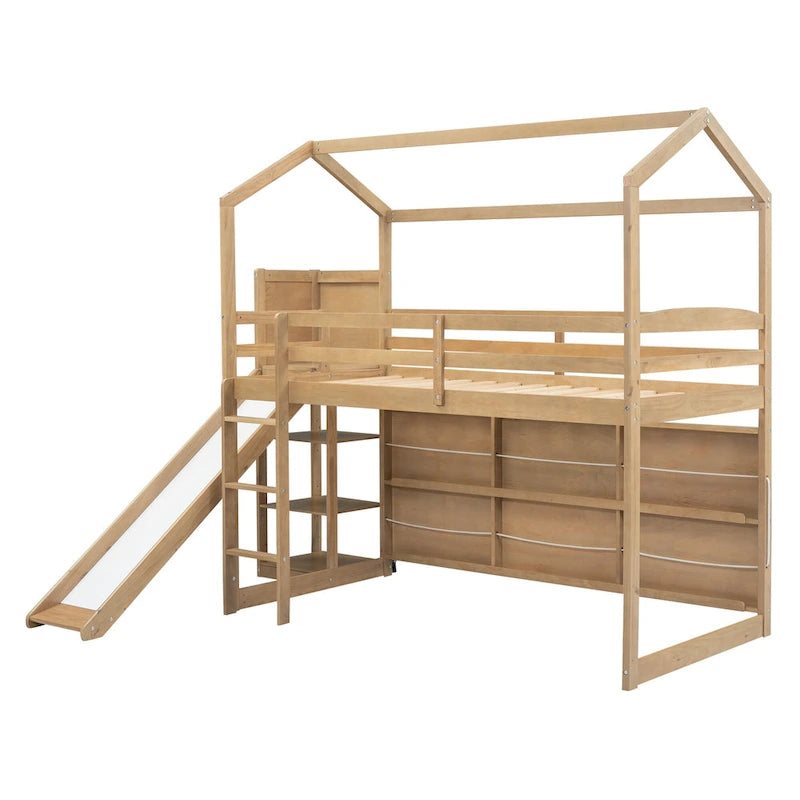 Letto a soppalco in legno a forma di casetta con materasso singolo